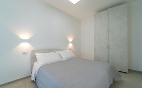 Relax Flatroom 22